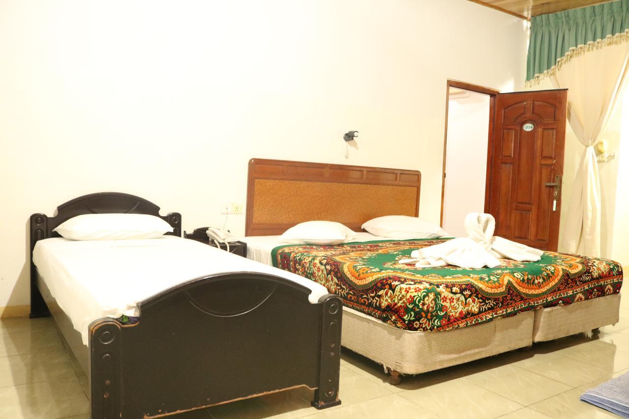 Green Park Beach Hotel Trincomalee Eksteriør billede
